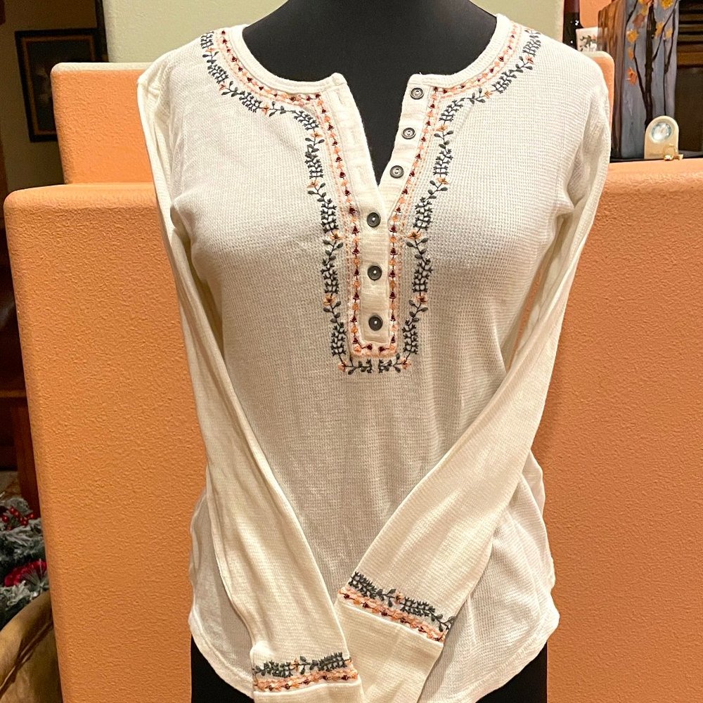 Lucky Brand Long Sleeve Henley Embellished Top Sz: Small